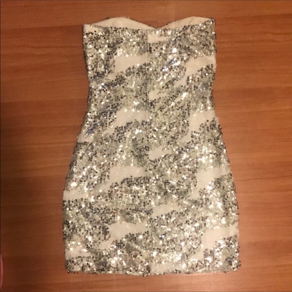Trixxi Strapless Sequined Dress Sz S - Picture 3 of 6